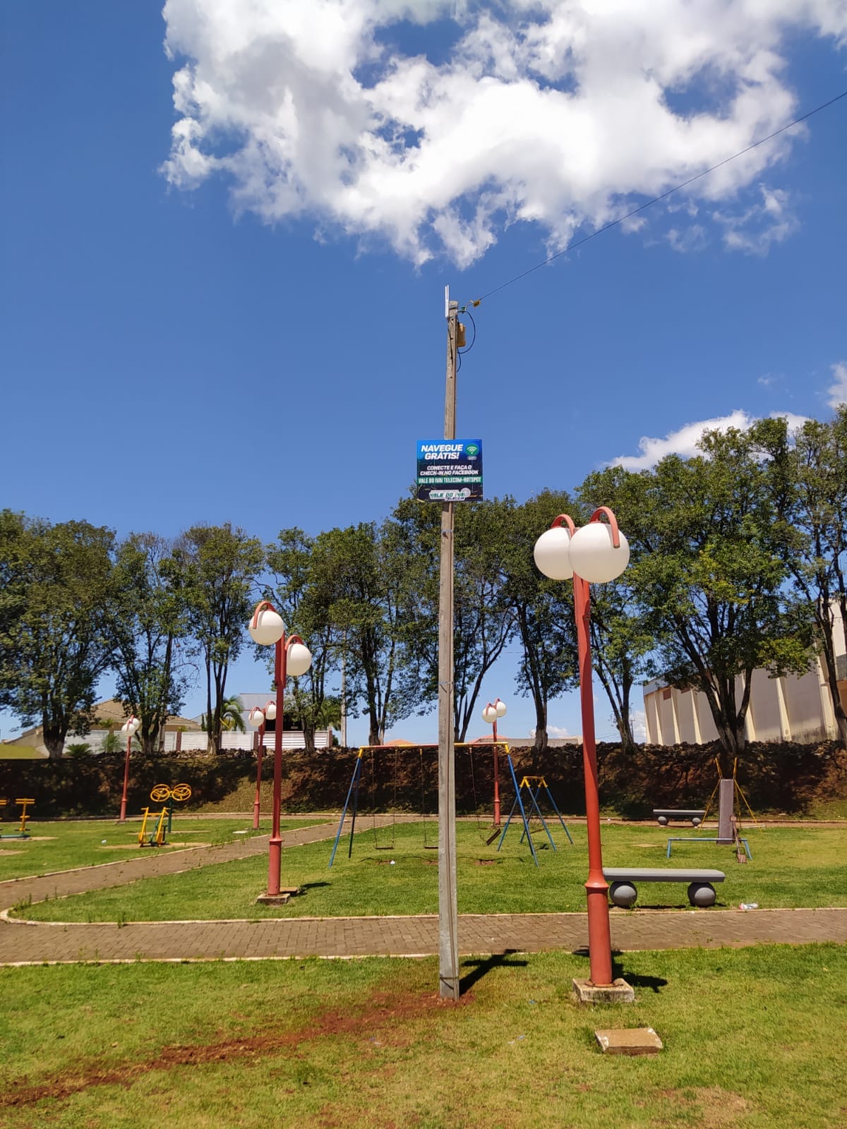 ARIRANHA DO IVAÍ  AGORA TEM INTERNET NA PRAÇA