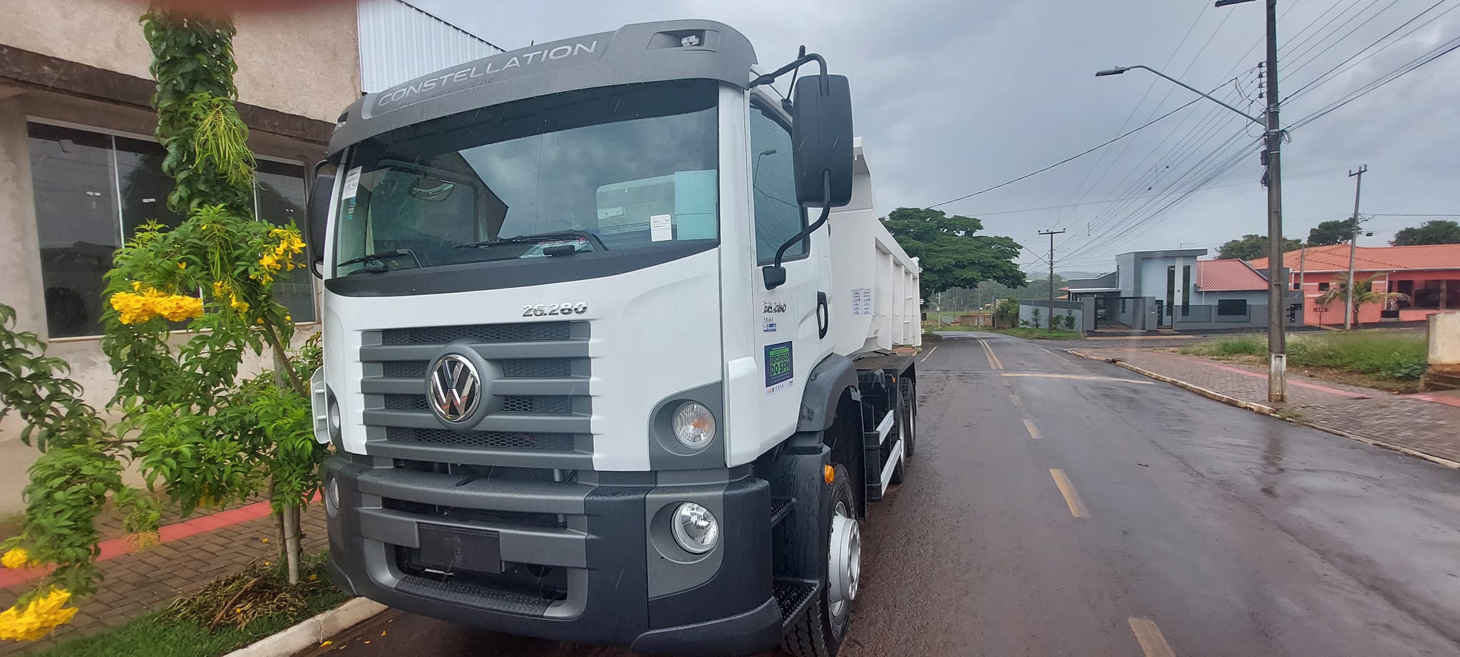 Administração pública de Ariranha adquire mais dois novos caminhões