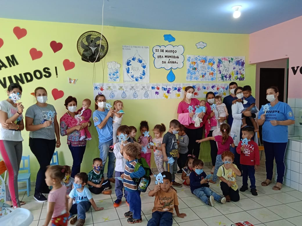 Escola Municipal Demétrio Verenka EIEF e CMEI realizam atividades em comemoração ao dia do circo