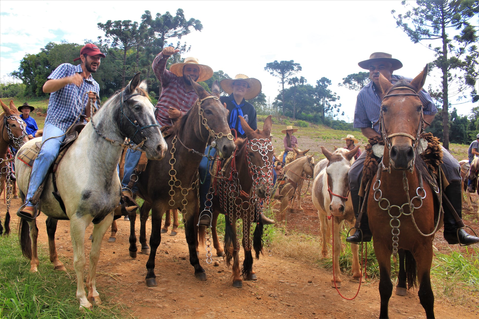 17ª Cavalgada Ecológica é realizada com sucesso em Ariranha do Ivaí