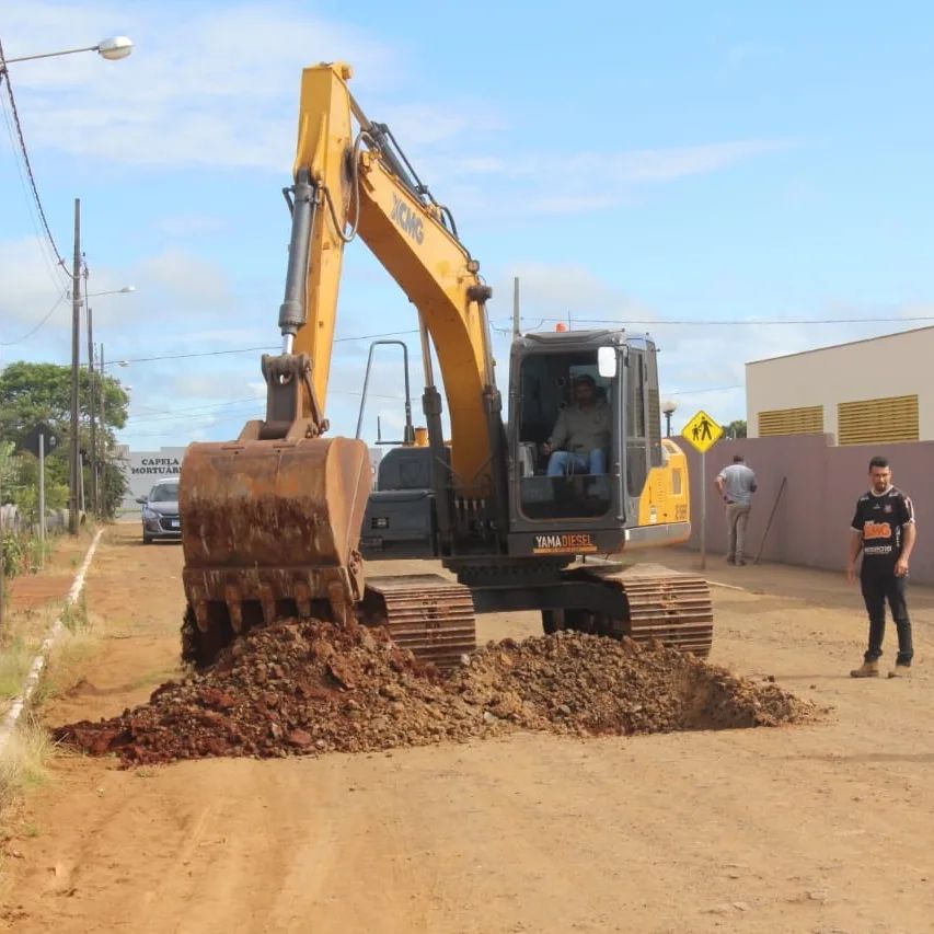 PREFEITURA INICIA INSTALAÇÃO DE GALERIAS DE ÁGUAS PLUVIAIS NA RUA BENJAMIN BATISTA PIRES