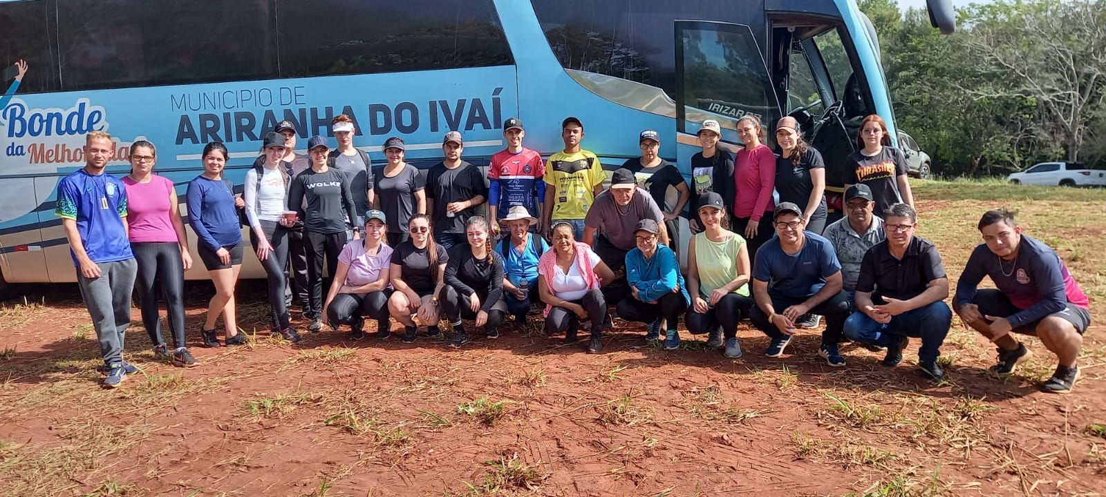 Equipe de Ariranha do Ivaí percorre 13km em caminhada ecológica em Campo Mourão