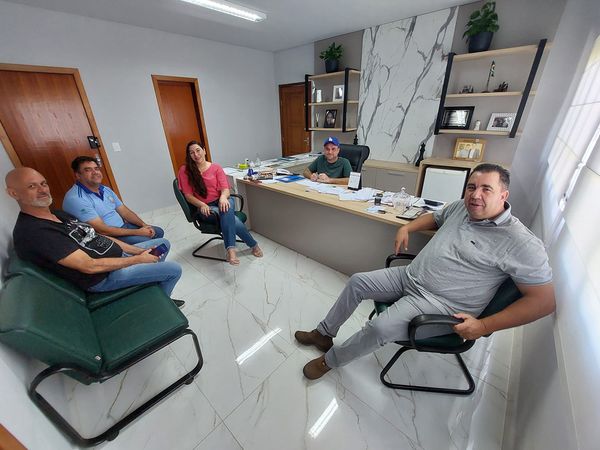 Saúde em Foco: Administração de Ariranha do Ivaí Fortalece Equipe com a Chegada de mais um médico 