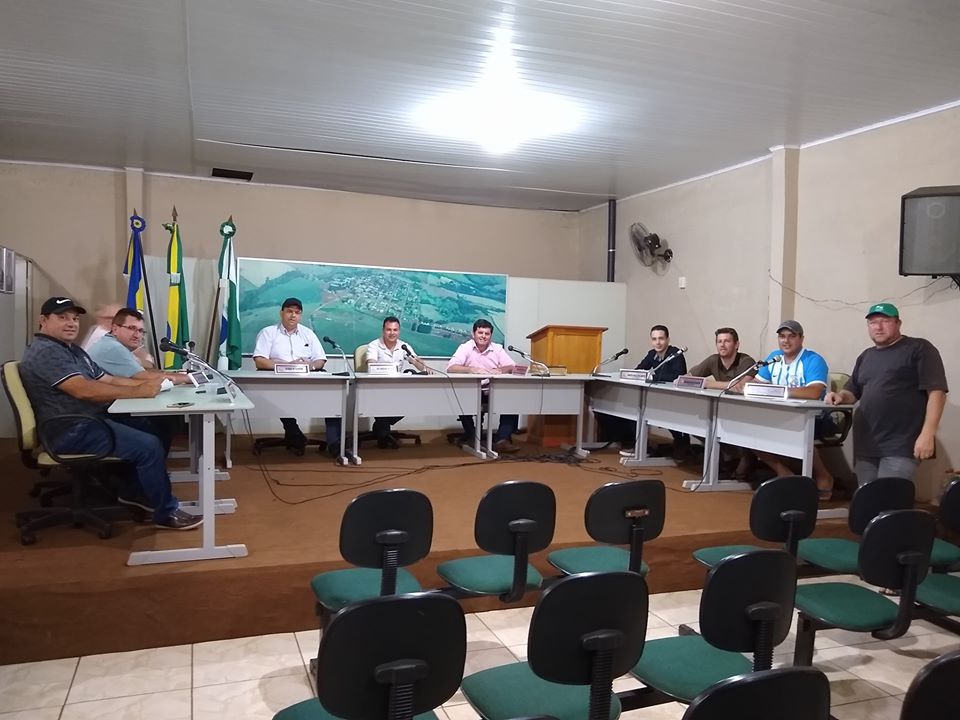 Reunião na Câmara de vereadores sobre melhorias em nossa cidade